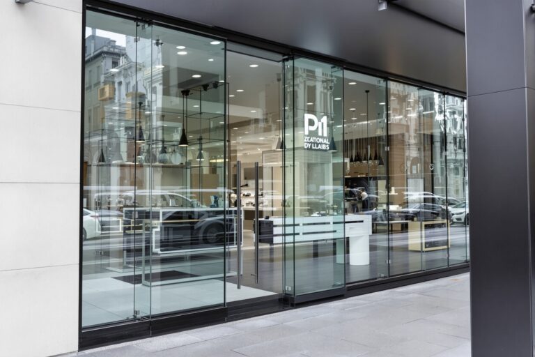 Vitrines Commerciales à Auderghem Tendances et Solutions 2025